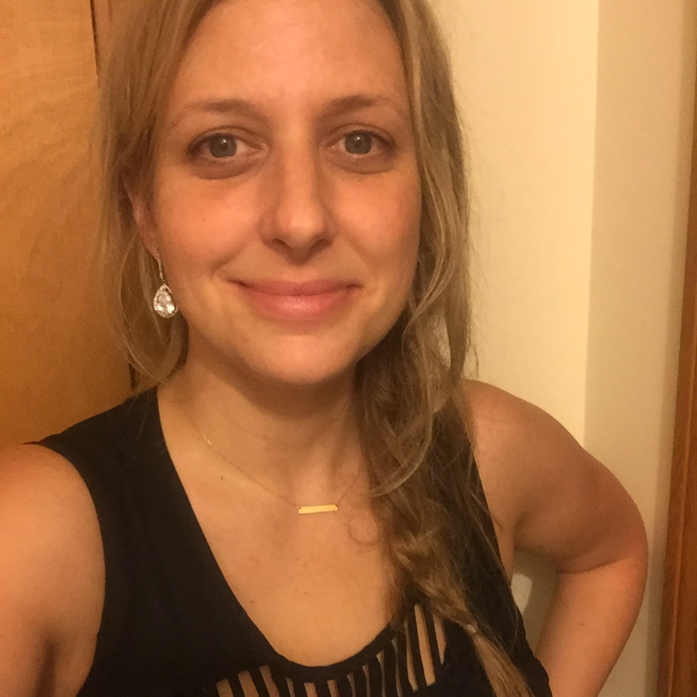 Meet your Posher, Danielle